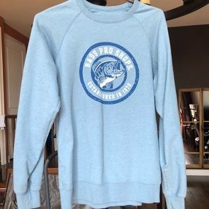 Bass Pro Shops Sweater